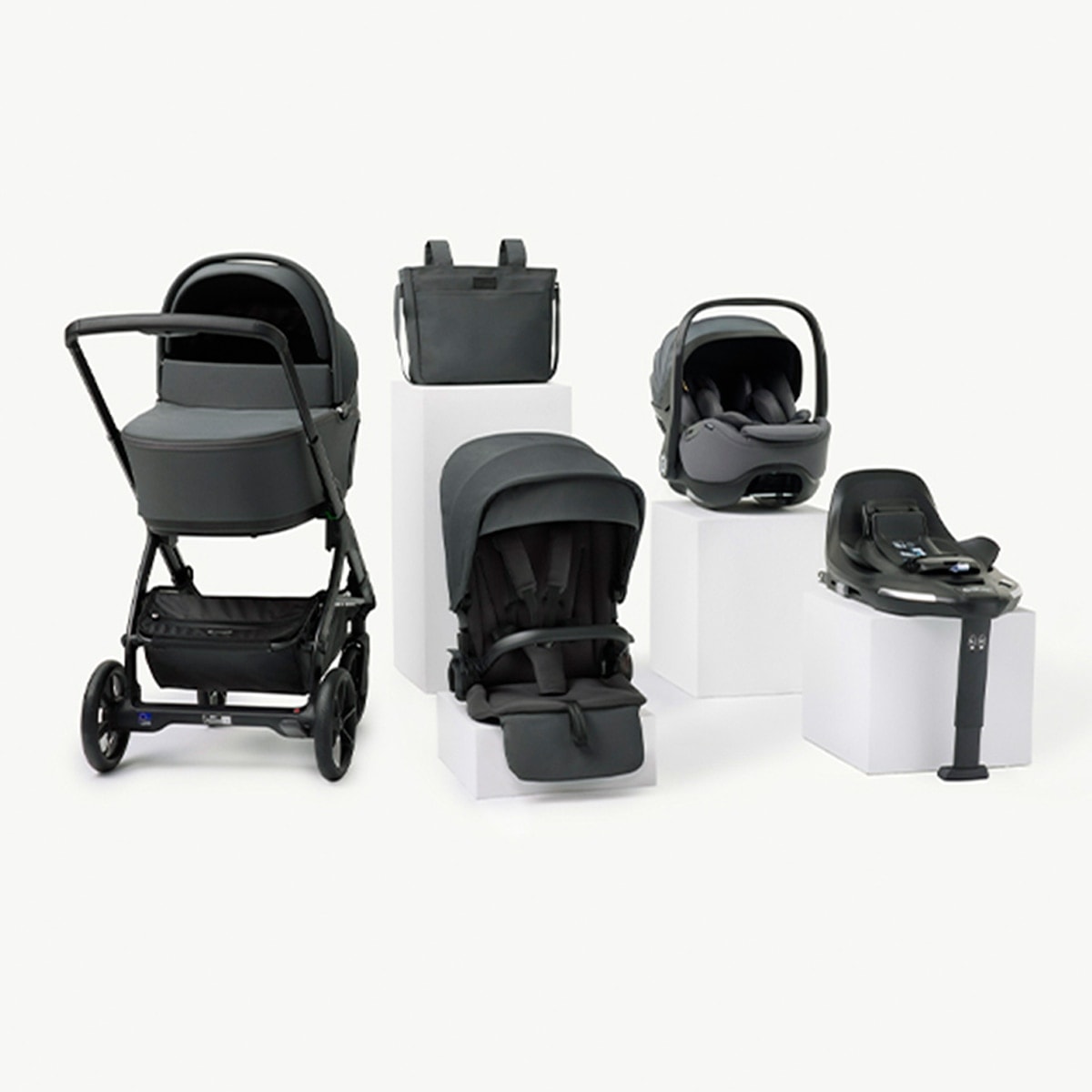 Jané - Pack Jané carrito Keep con silla de coche y accesorios gris. - Image 1