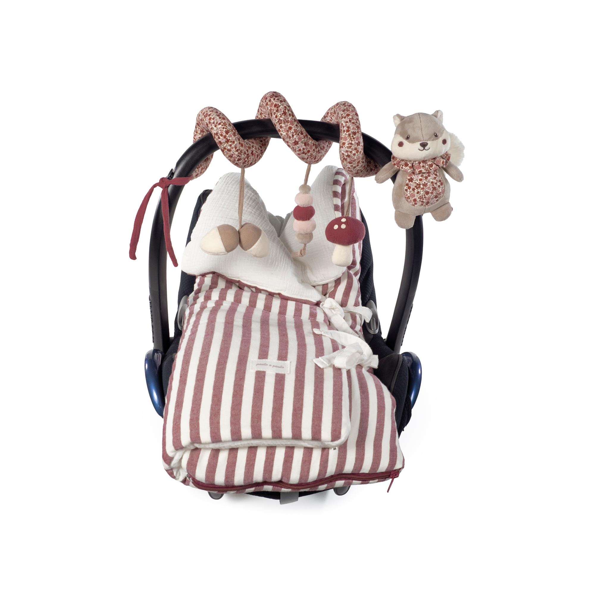 Pasito a pasito - Ristra espiral ardilla Pasito a Pasito colección Cherry. - Image 1