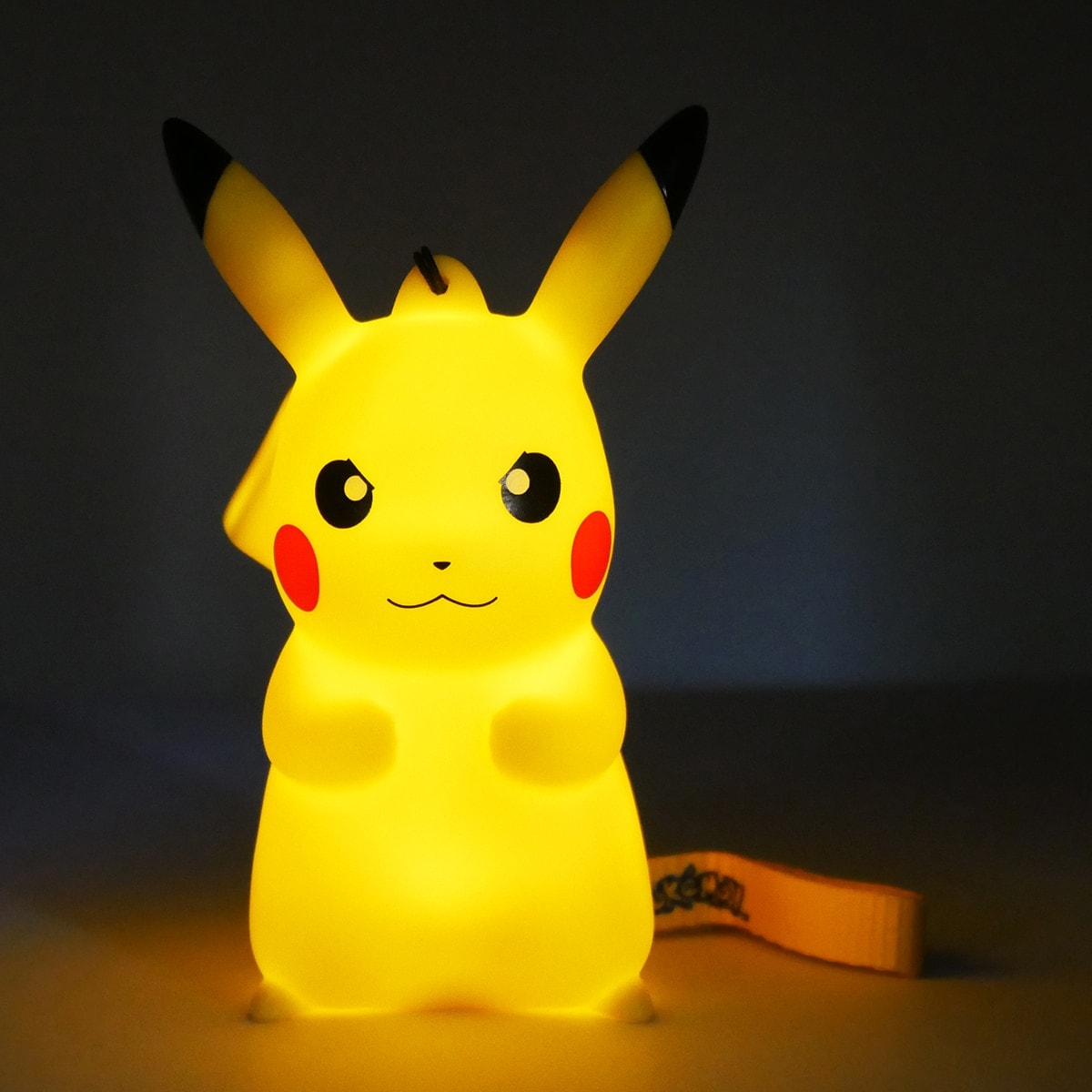Teknofun - Luz guía llavero LED Pickachu en pie. - Image 1