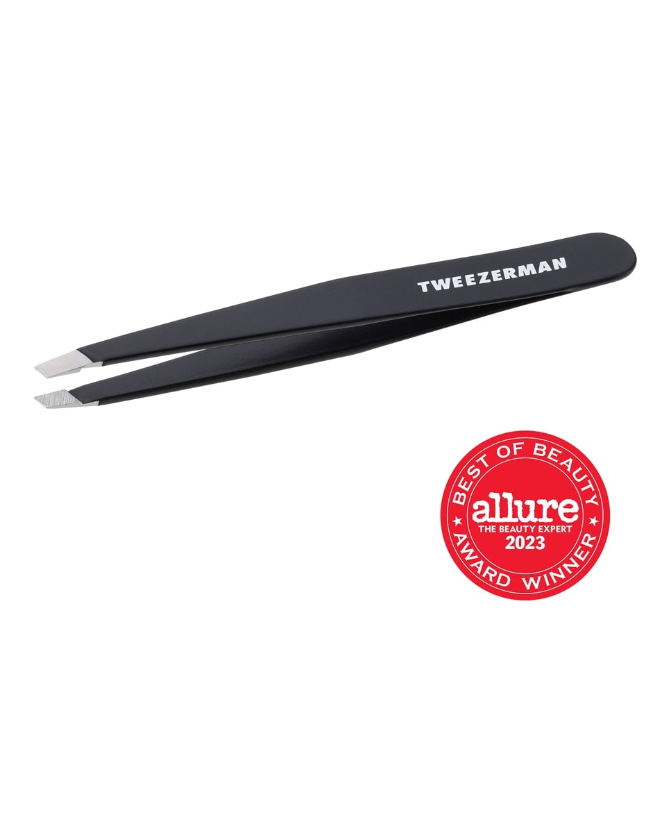 TWEEZERMAN - Pinza de depilar Slant Negro Tweezerman. - Image 1