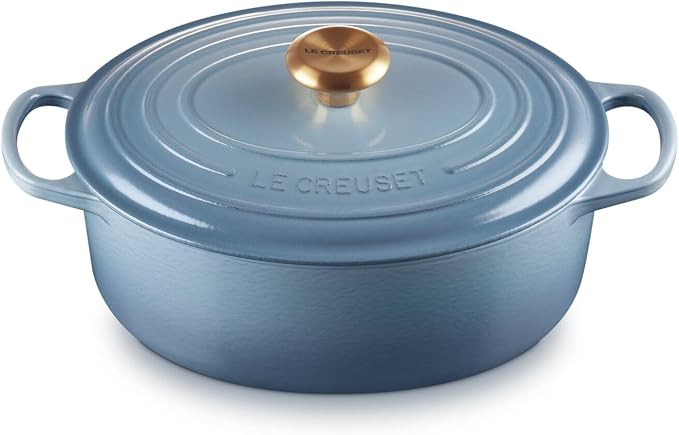 Le Creuset Chambray 21178294344441 Signature Enamelled Cast Iron Casserole Dish with Lid, 29 cm, Oval, 4.7 L, 4.7 kg - Image 1