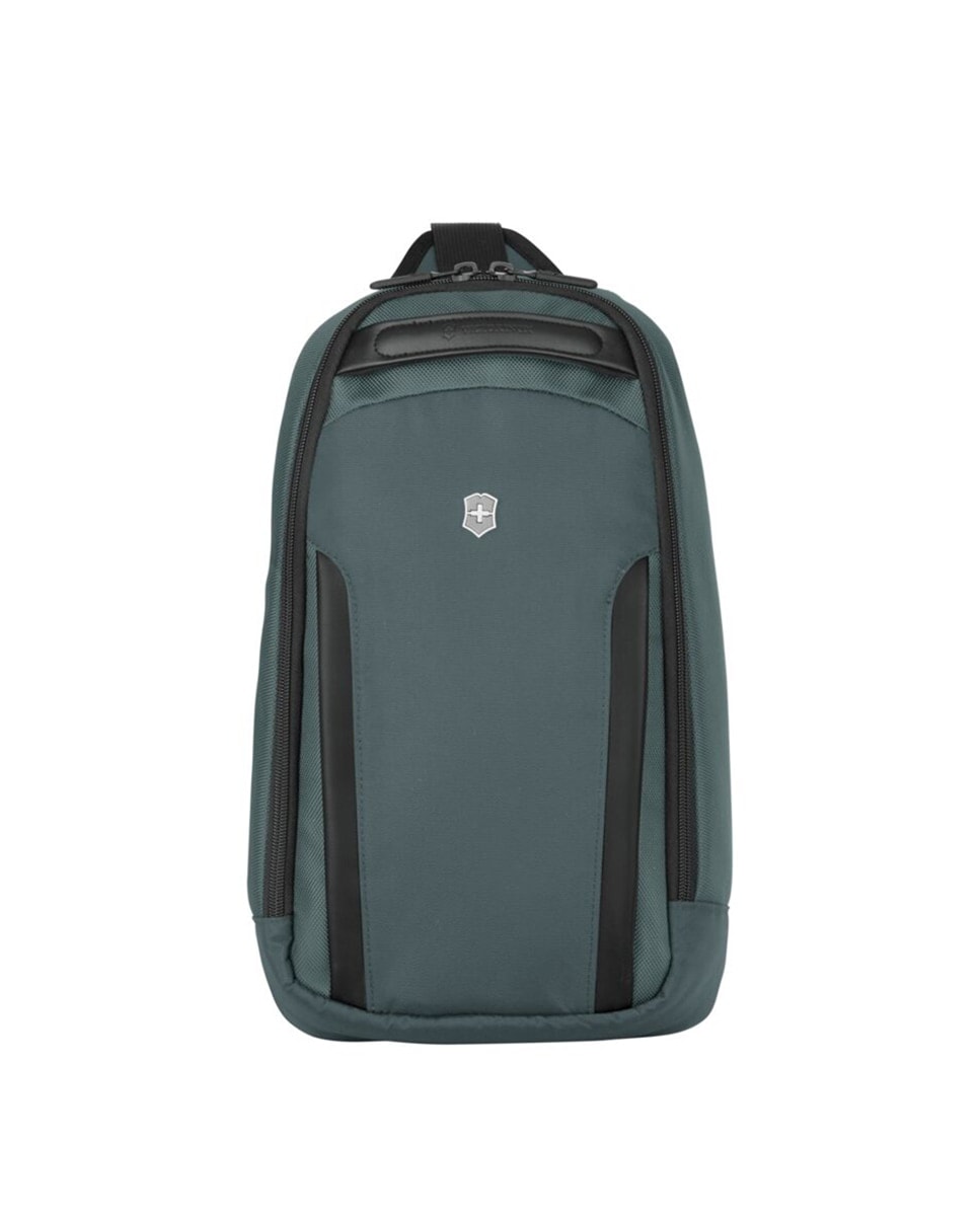 Victorinox - Bolso multiusos almont professional 8l. - Image 1