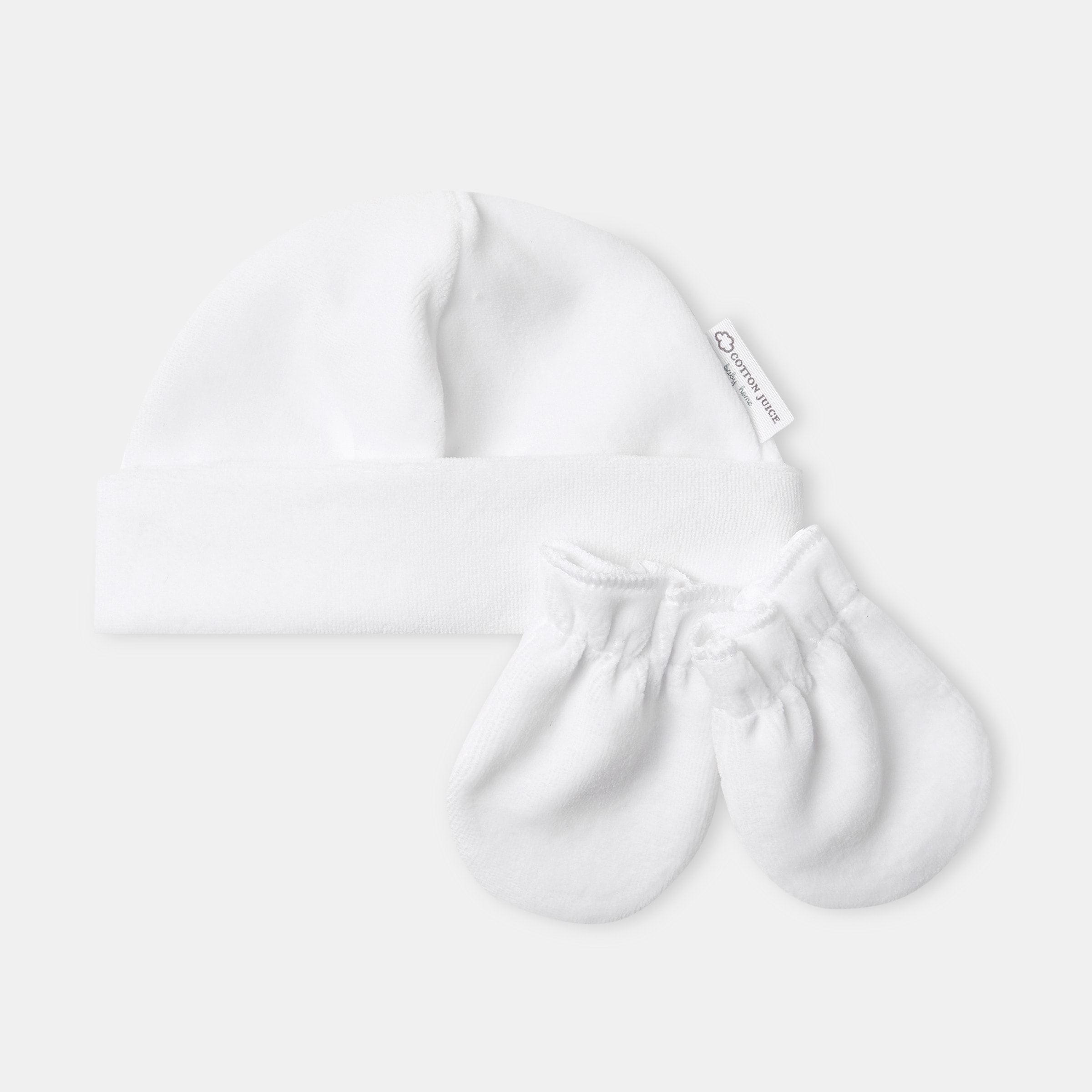 Cotton Juice Baby Home - Conjunto gorro y manoplas recién nacido Cotton Juice Baby Home velour. - Image 1