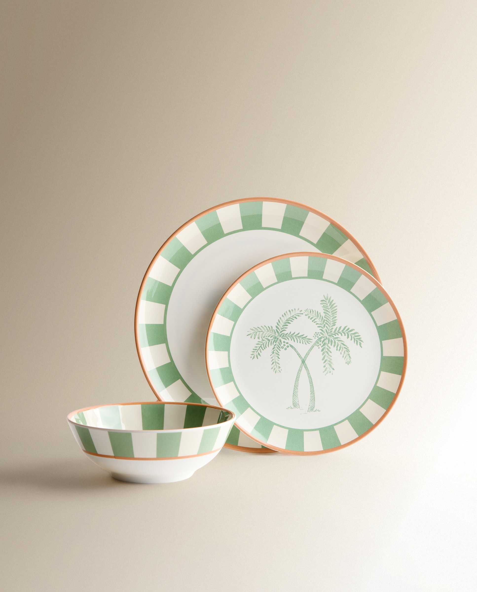 El Corte Inglés - Vajilla por piezas de melamina para exterior Verde Vacances. - Image 1