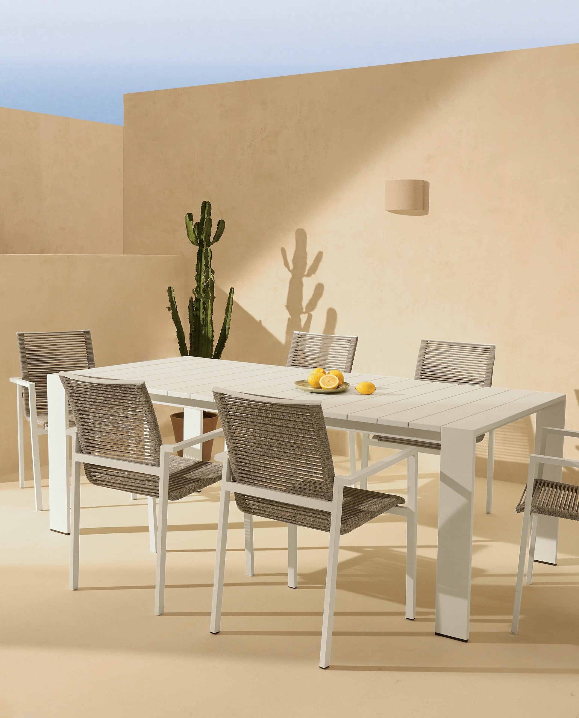 El Corte Inglés - Colección de jardín mesa Manhattan y silla Chicago. - Image 1