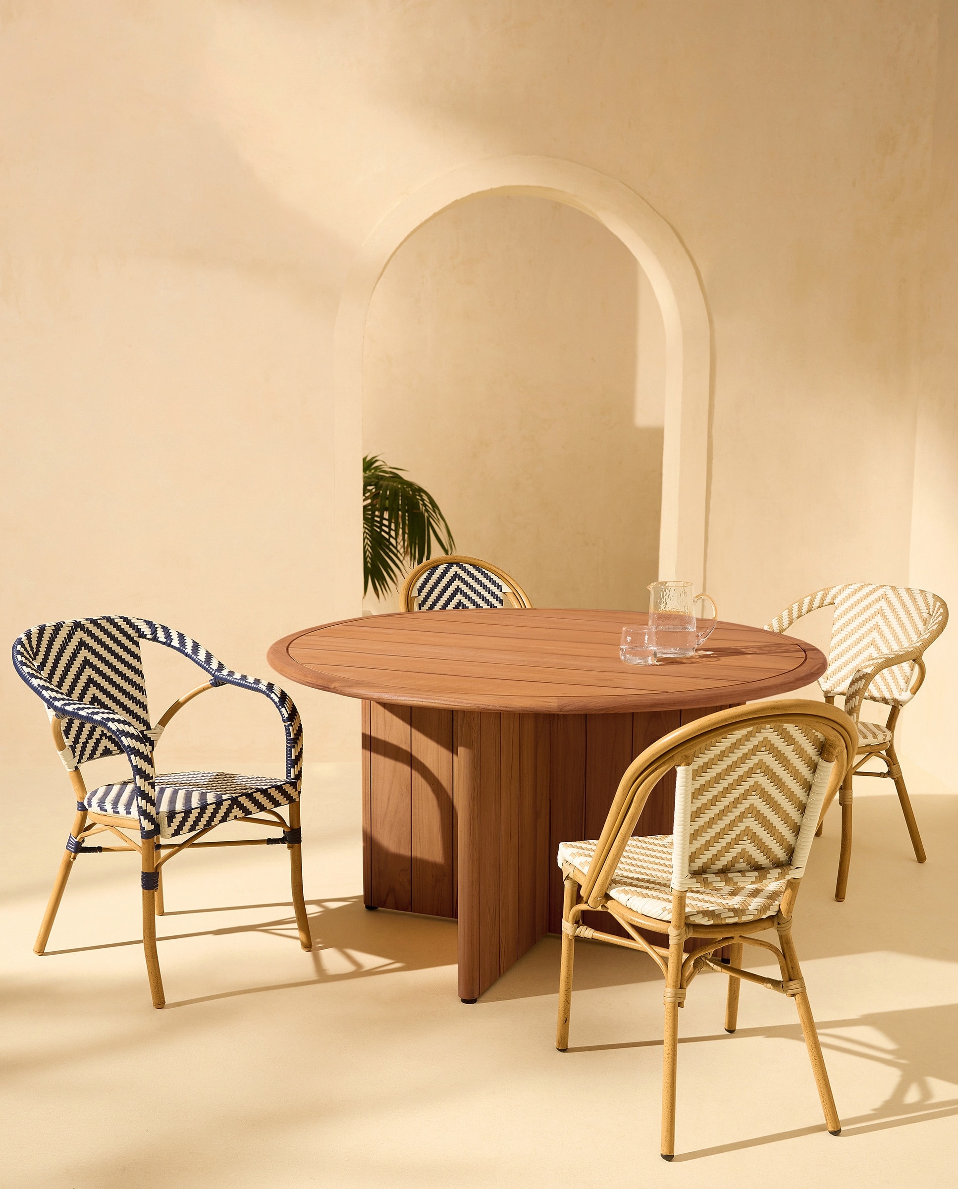 El Corte Inglés - Colección de jardín mesa Málaga y silla y sillón Bistró. - Image 1