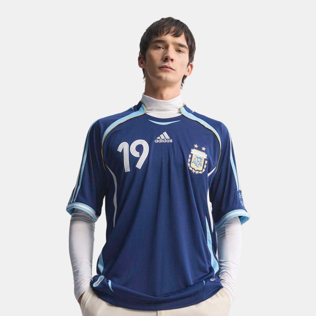 adidas - Camiseta de hombre Argentina Retro 2006 adidas Originals. - Image 1