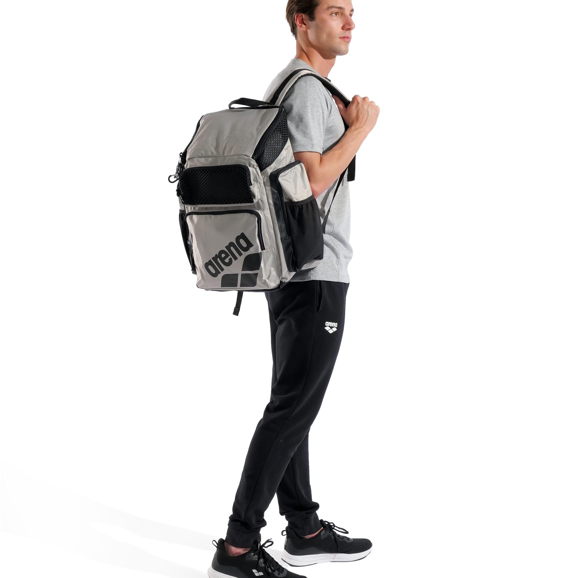 Arena - Mochila para deporte y natación One Go 45L Arena. - Image 1