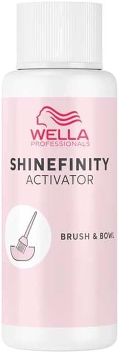 Wella Activator Shinefinity Bowl and Pallet, 2%, 60 ml - Image 1