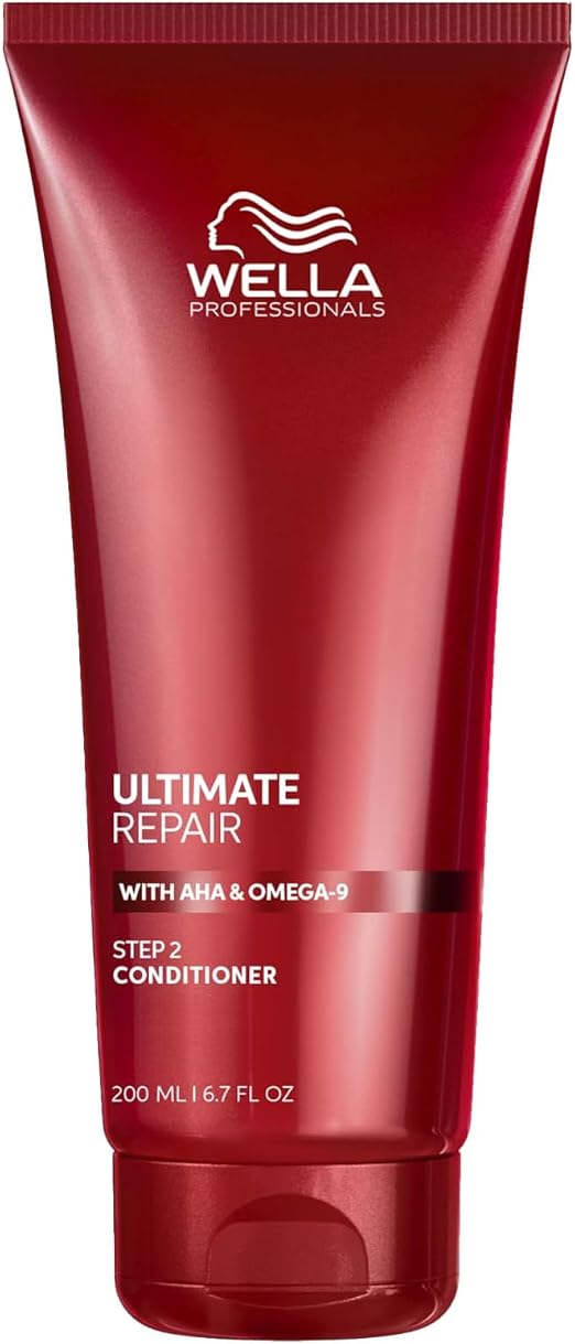 Wella Professionals Ultimate Repair Nourishing Conditioner for Damaged Hair - Image 1