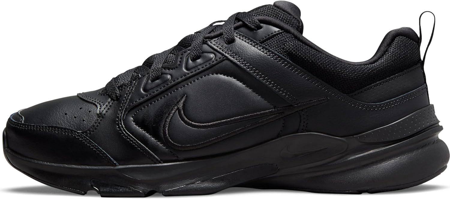 Nike Nike Defy All Day, Men's Sneaker - Image 1