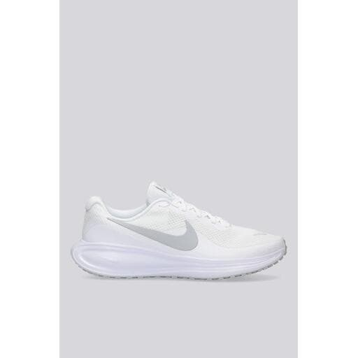 Nike Revolution 8
