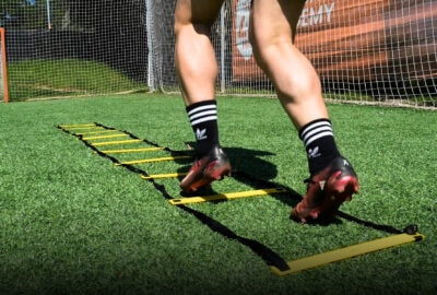 Ejercicios de Agilidad y Coordinación en el Fútbol: Mitos y Realidades - Image 1
